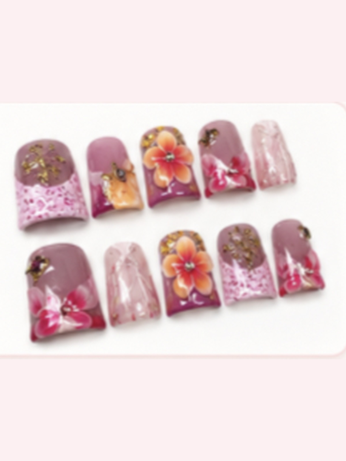 Mauve Garden press-on nail set